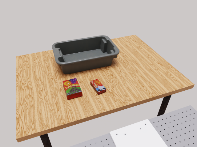 butter_raisin_box_grey_bin.png