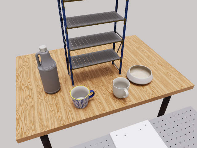shelf_mugs_jug_bowl.png