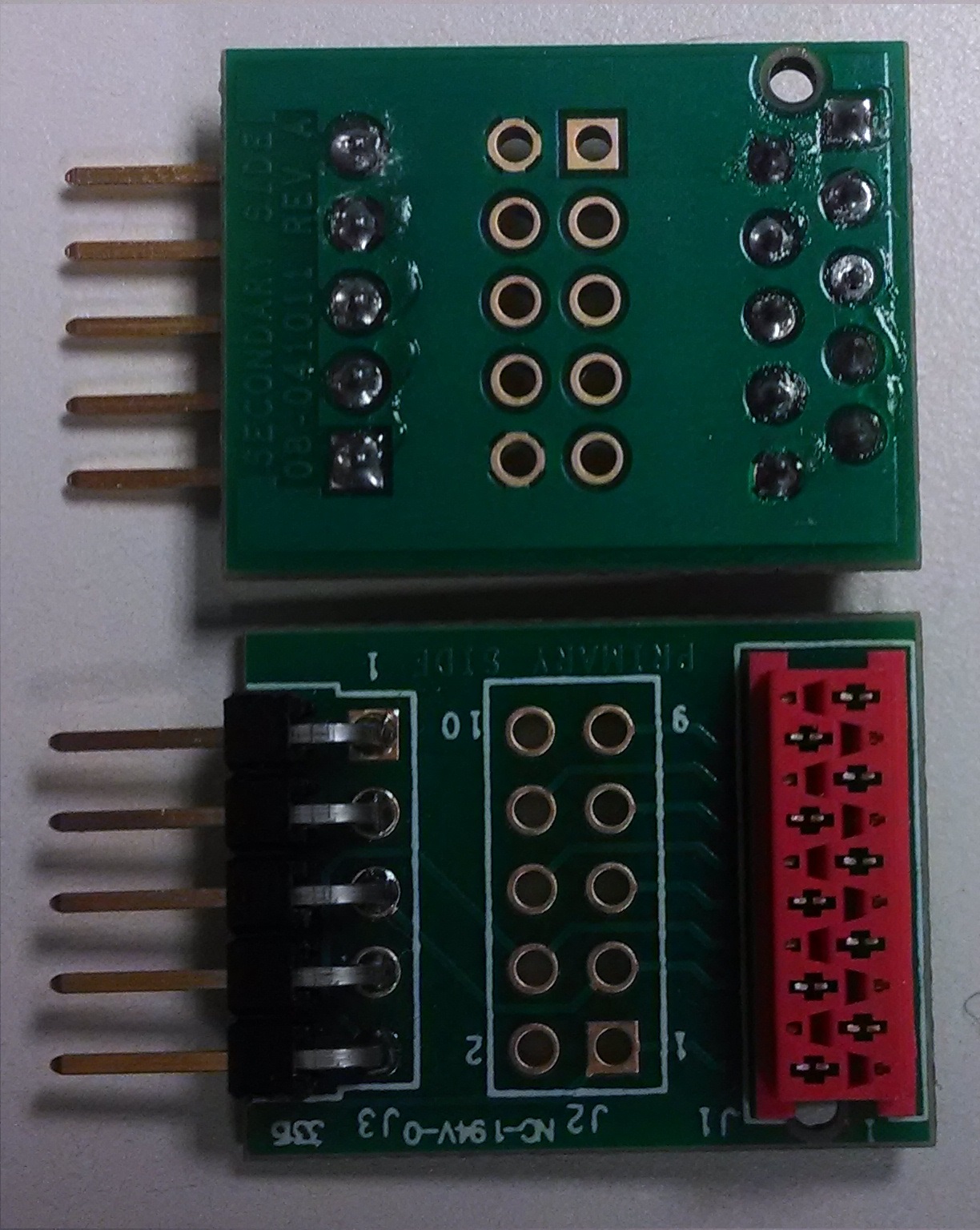 https://media.githubusercontent.com/media/analogdevicesinc/documentation/main/docs/solutions/reference-designs/pzsdr/images/adapter_board_t_b.jpg