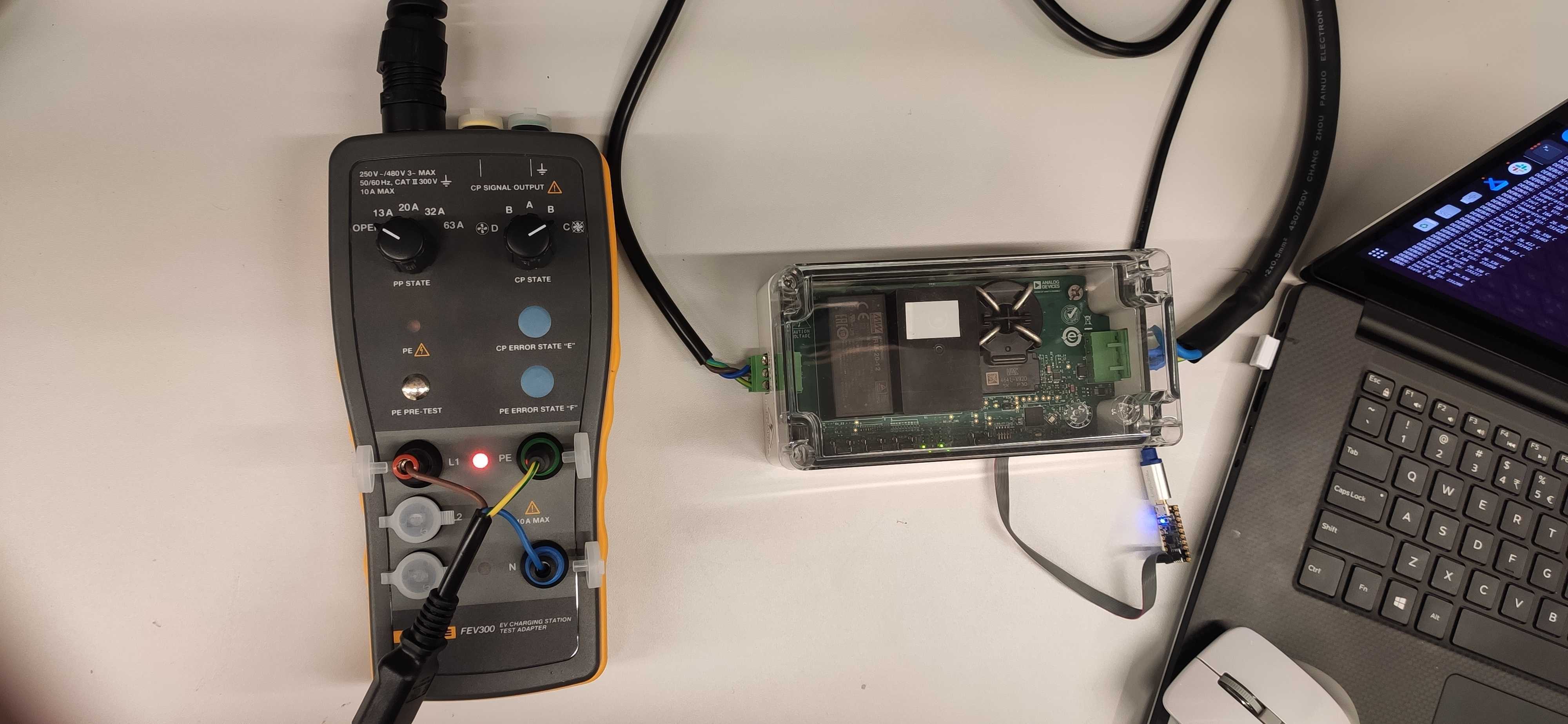 https://media.githubusercontent.com/media/analogdevicesinc/system-level/main/docs/solutions/reference-designs/ad-acevsecrdset-sl/hardware-guide/20_ad_acevsecrdset_sl_test_bench.jpg