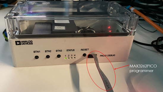 https://media.githubusercontent.com/media/analogdevicesinc/system-level/main/docs/solutions/reference-designs/ad-acevsecrdset-sl/production_testing/images/dut_setup.png