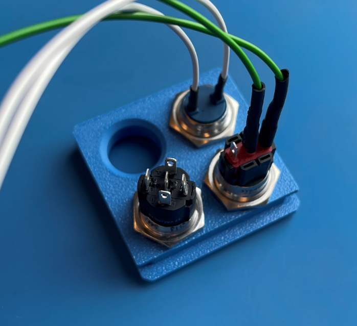 https://media.githubusercontent.com/media/analogdevicesinc/system-level/main/docs/solutions/reference-designs/ad-r1m/res/assembly/image11.png