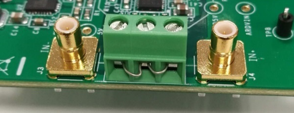 https://media.githubusercontent.com/media/analogdevicesinc/system-level/main/docs/solutions/reference-designs/ad7768-1-evb/images/fig_21_shorted_inputs_for_dynamic_range.png