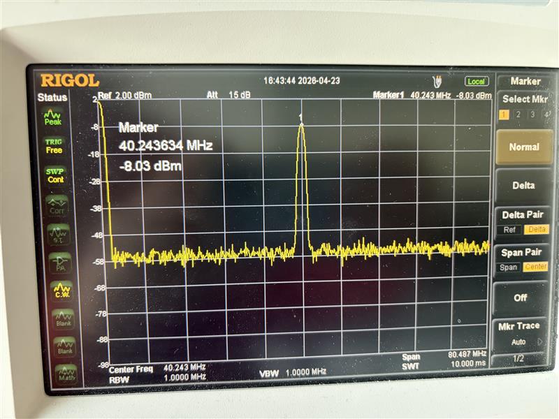 https://media.githubusercontent.com/media/analogdevicesinc/system-level/main/docs/solutions/reference-designs/dac-fmc-ebz/images/iio_osc_spectrum_analyzer_ad9172_zc706.jpg