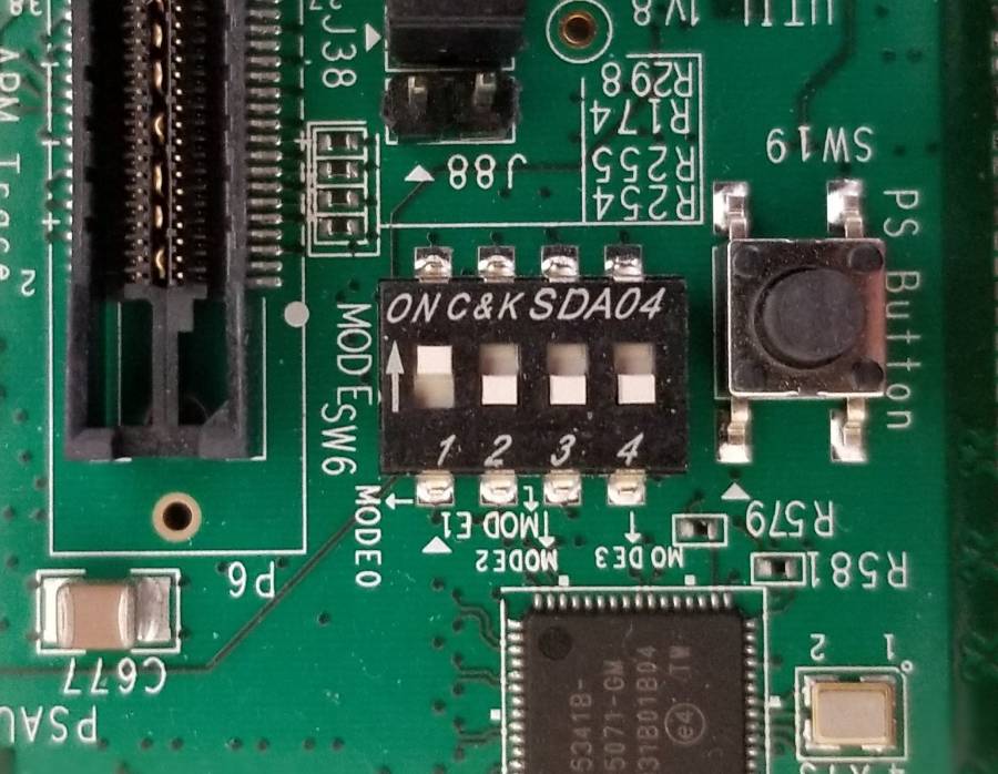 https://media.githubusercontent.com/media/analogdevicesinc/system-level/main/docs/solutions/reference-designs/eval-ad9081/images/ad9081_2to24_zcu102_sw6_sdcard.jpg