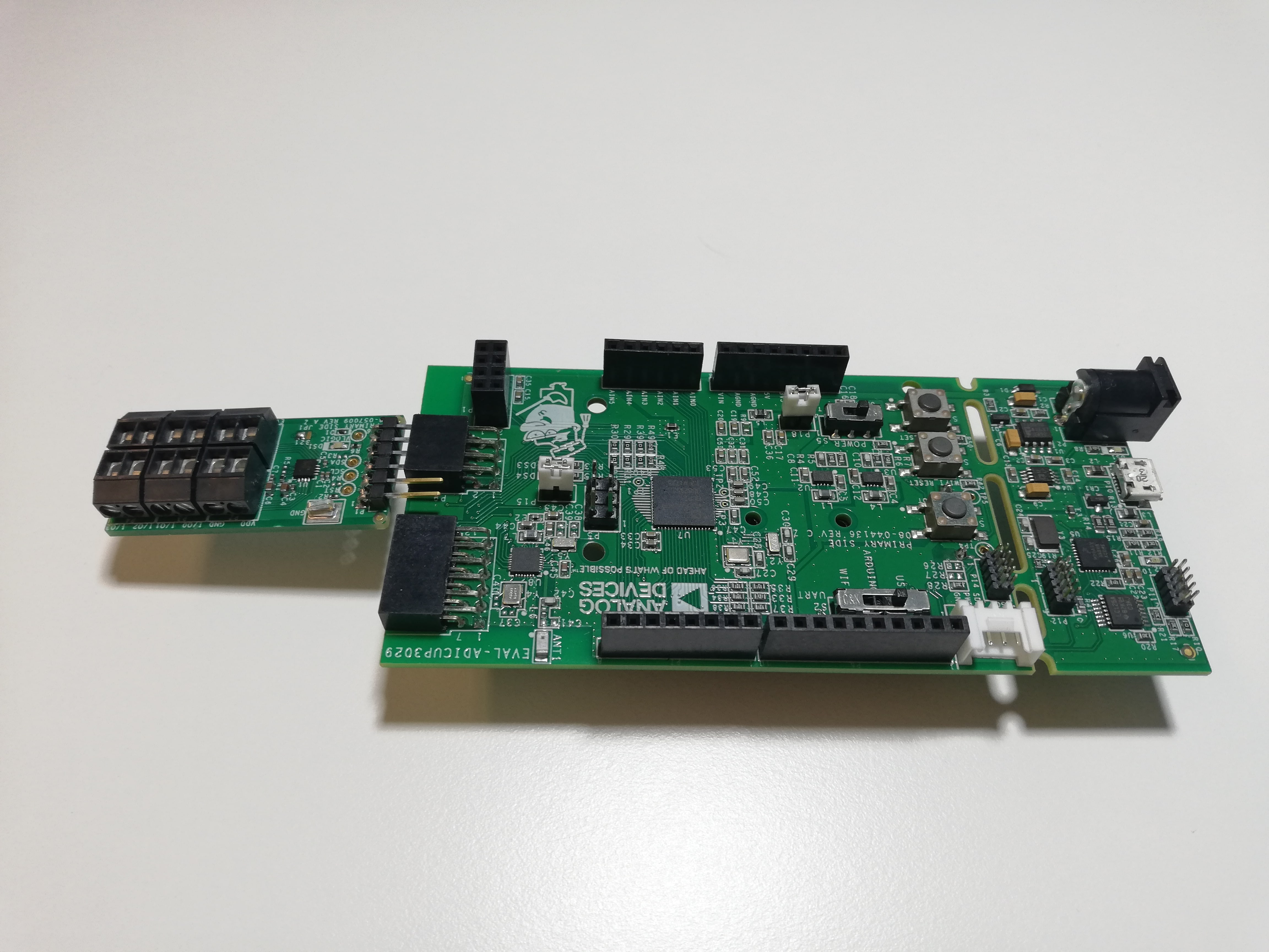 AD5593R-PMDZ connect