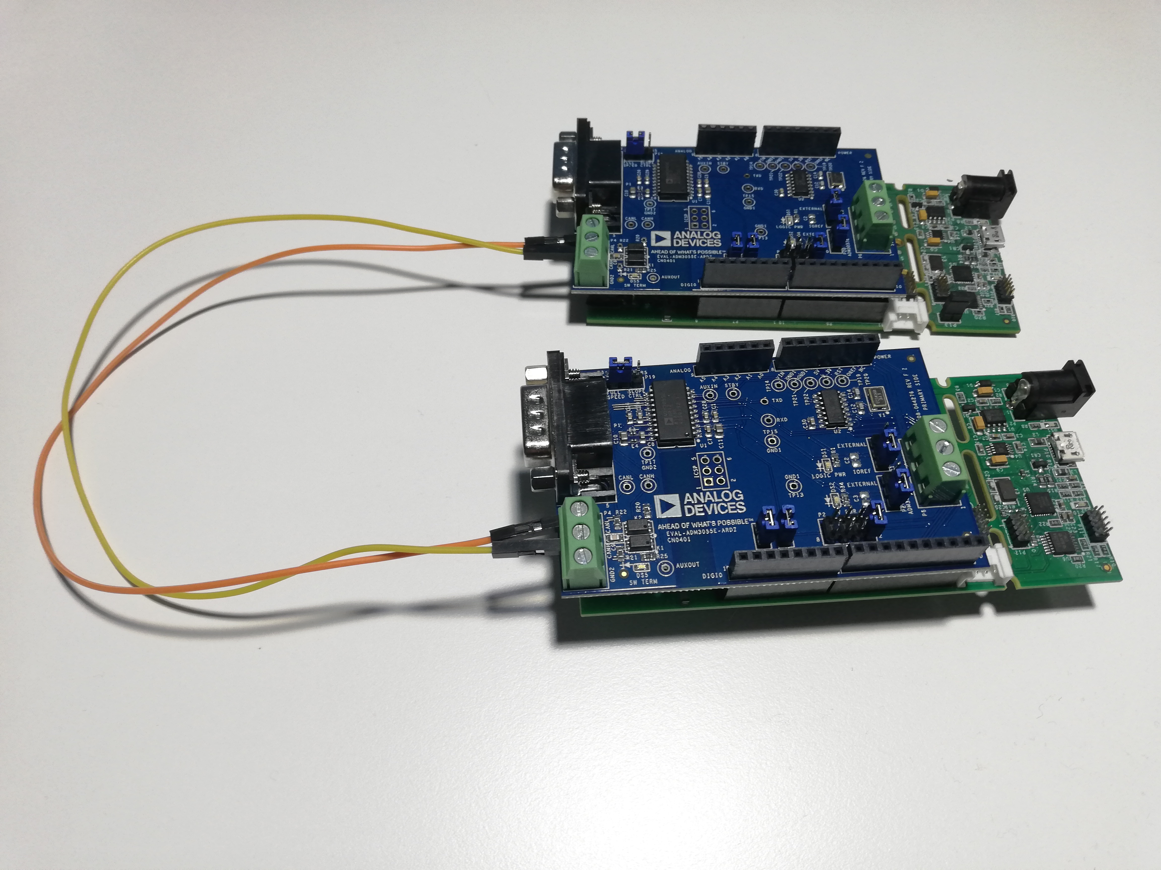 https://media.githubusercontent.com/media/analogdevicesinc/system-level/main/docs/solutions/reference-designs/eval-adicup3029/images/cn0401_bus_connection.jpg