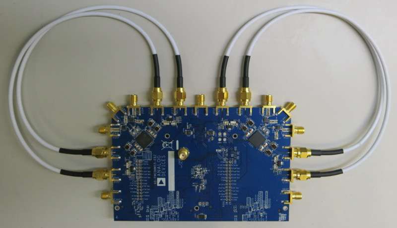 https://media.githubusercontent.com/media/analogdevicesinc/system-level/main/docs/solutions/reference-designs/fmcomms2/images/fmcomms5-loopback.jpg