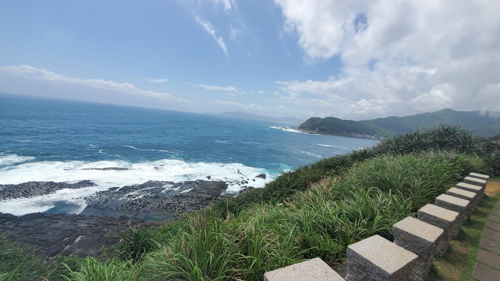 新北瑞芳 鼻頭角步道：超美的沿海步道/ 雙寶一起去旅遊