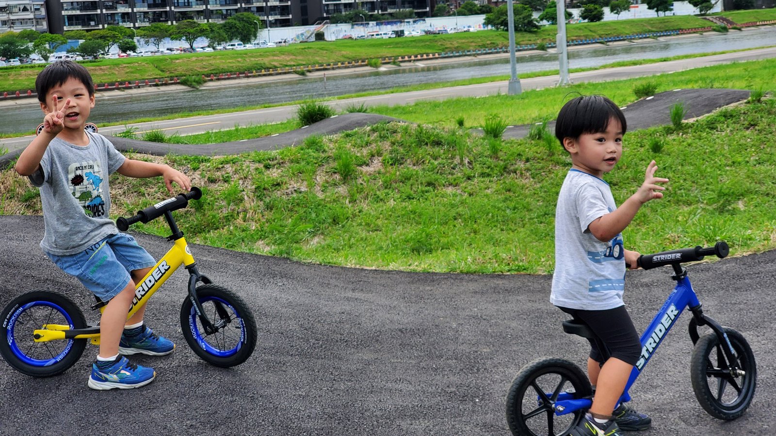 台北內湖 彩虹河濱公園輪狀車練習場：進階挑戰級的賽道/刺激好