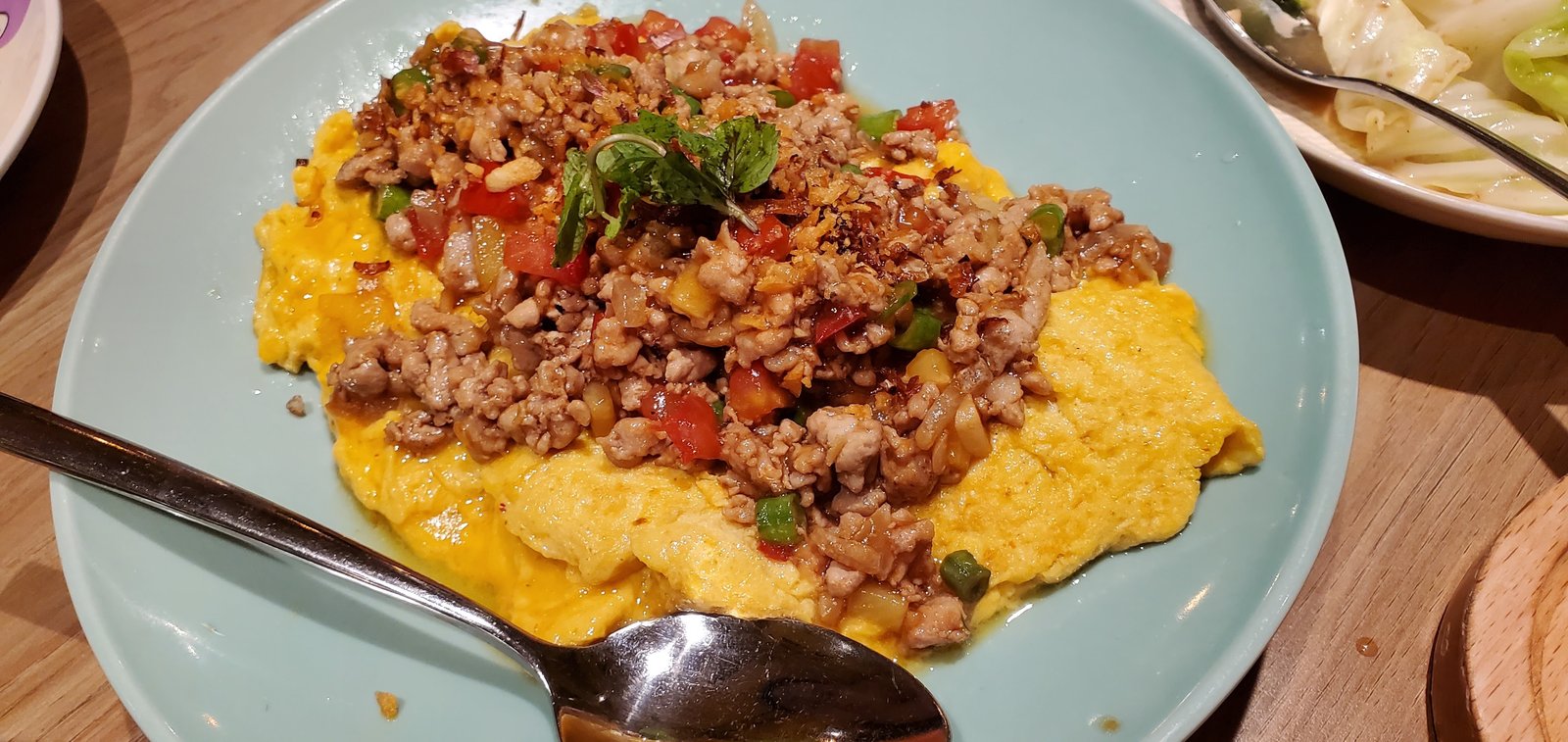天母 饗泰多：不辣也可以很泰式/ 餐點豐富/ 家庭聚餐佳