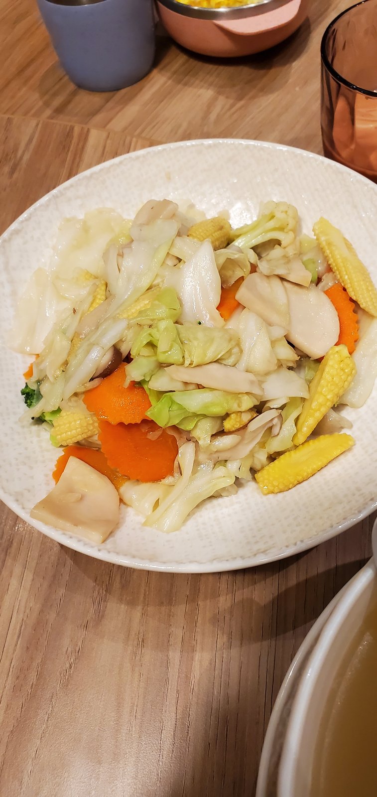 天母 饗泰多：不辣也可以很泰式/ 餐點豐富/ 家庭聚餐佳