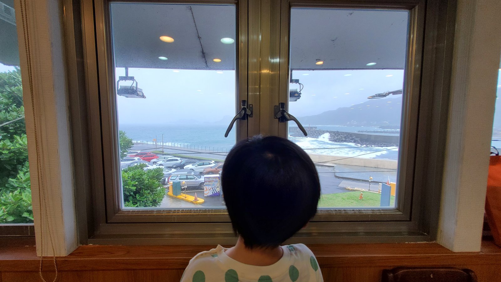 基隆 傻大姐海景餐廳：潮境智能海洋館旁邊/ 停車方便/ 平價