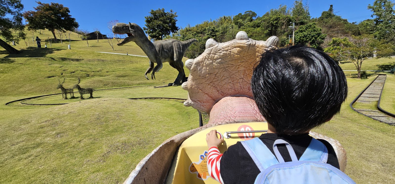 南投霧峰 九九峰動物樂園：名副其實的動物樂園/ 近距離觀賞鳥