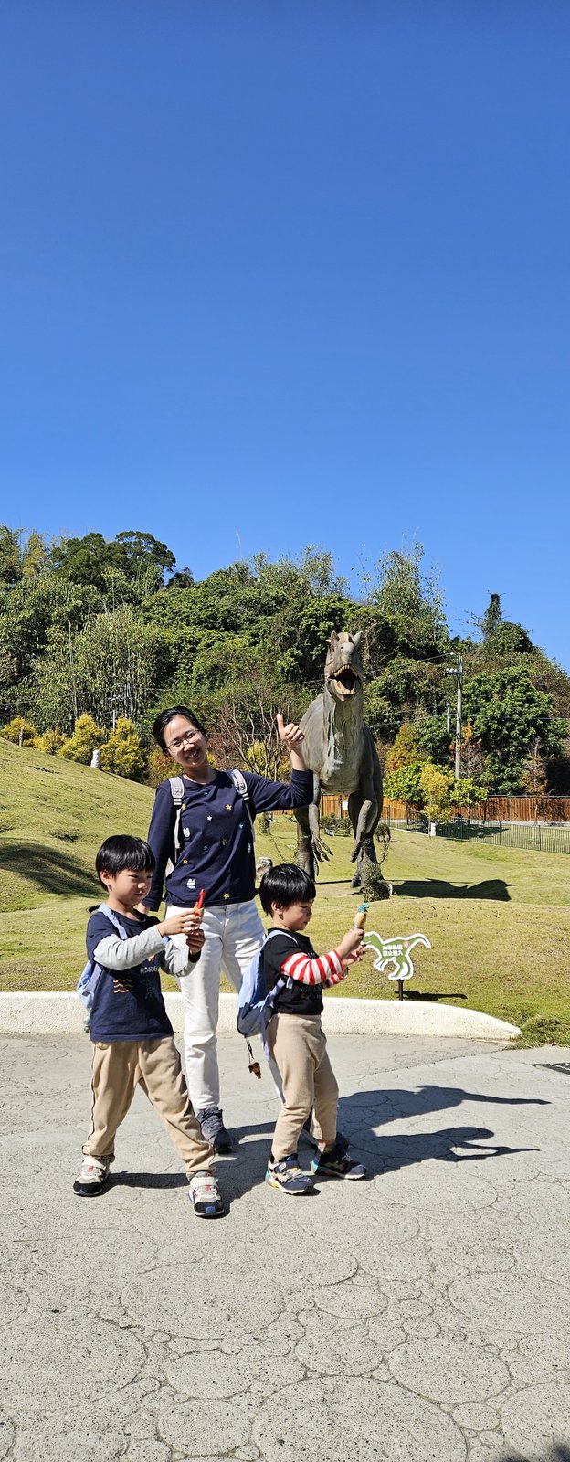 南投霧峰 九九峰動物樂園：名副其實的動物樂園/ 近距離觀賞鳥