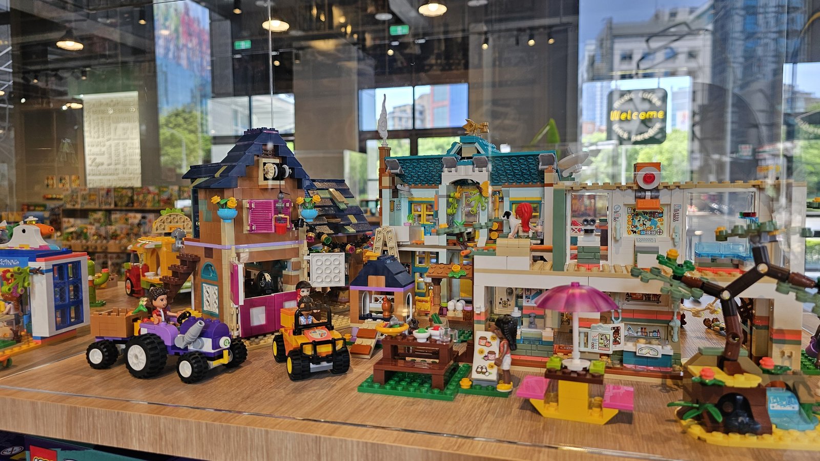 內湖 Brick Papa 樂高 ：商品齊全的樂高博物館/ 
