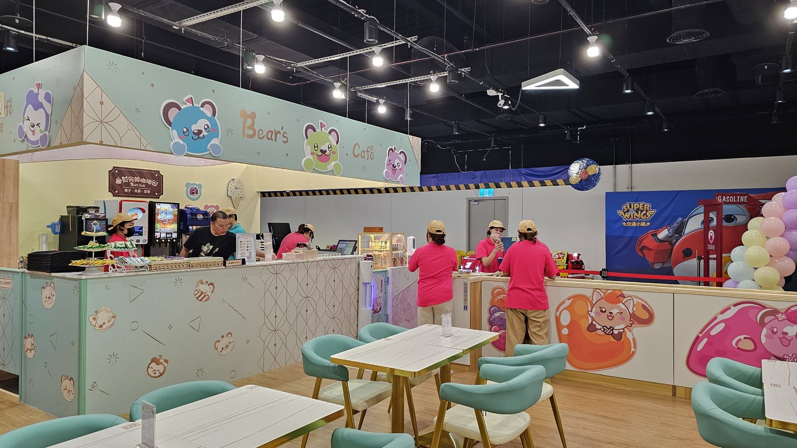 新北汐止 貝兒絲咖啡Bears cafe：室內主題樂園/ 可