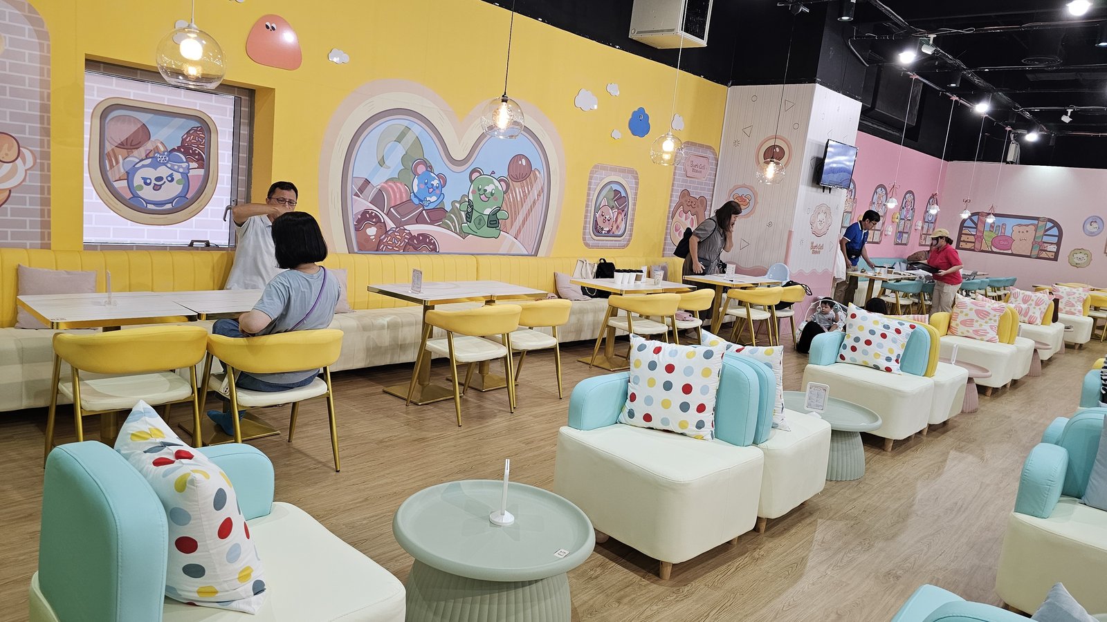 新北汐止 貝兒絲咖啡Bears cafe：室內主題樂園/ 可