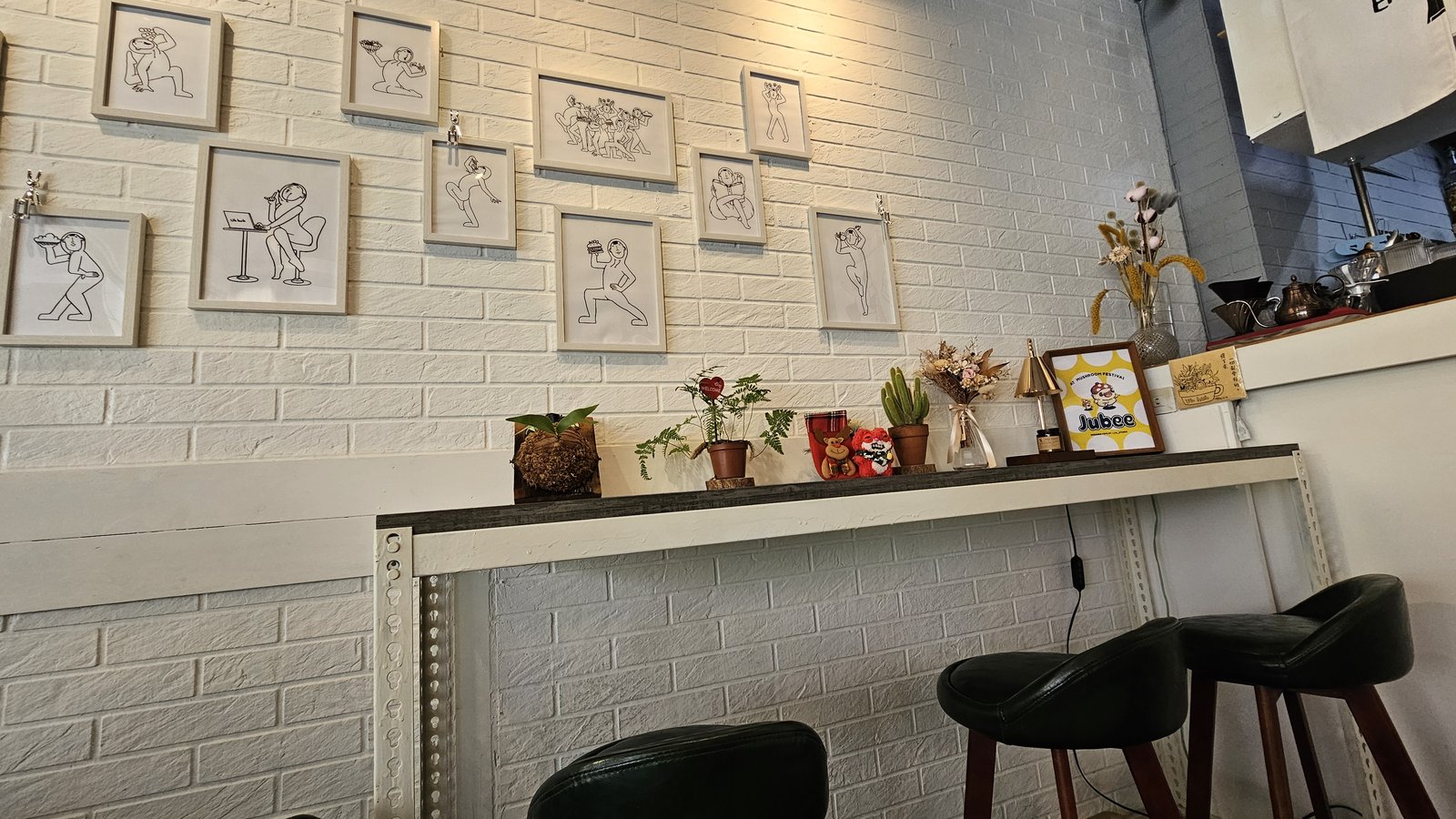 台北吳興街 嗯哼咖啡食堂：特色小店/ 咖啡餐飲佳/ 適合用電