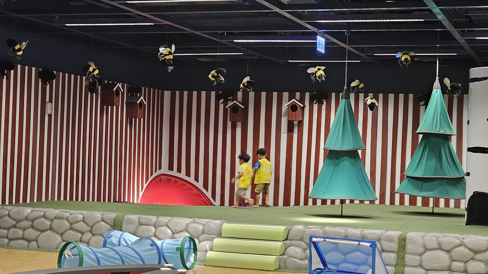 新店 ikea 斯莫蘭魔法森林 Småland：免費兒童室內