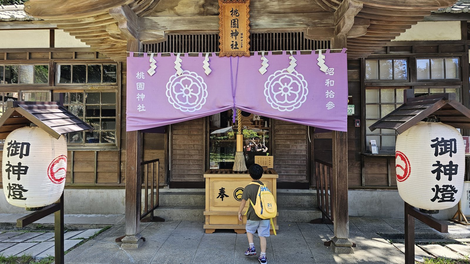 桃園神社文化園區：一秒到日本的漂亮園區/ 鹿點咖啡特色景觀