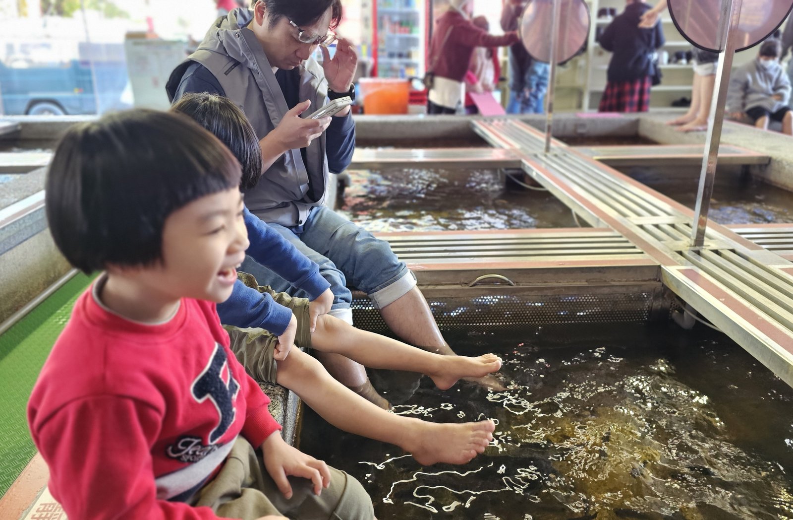 宜蘭 礁溪２小景點：湯圍溝重口味溫泉魚/ 大人牛乳
