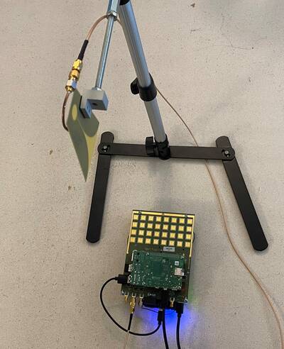 https://media.githubusercontent.com/media/trupples/adi-documentation/land_page/docs/solutions/platforms/phaser/hardware/assembly/test_front_view.jpg