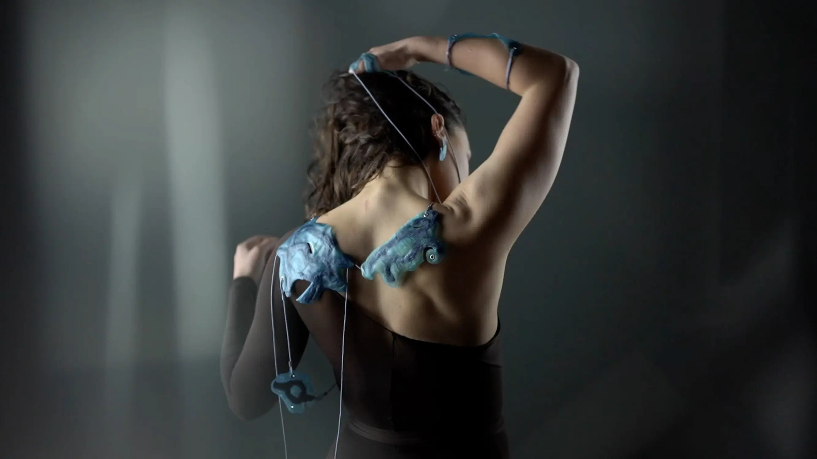 /archive/2022-2023/stress-sensors/Images/large/01_shoulder_sensor.webp