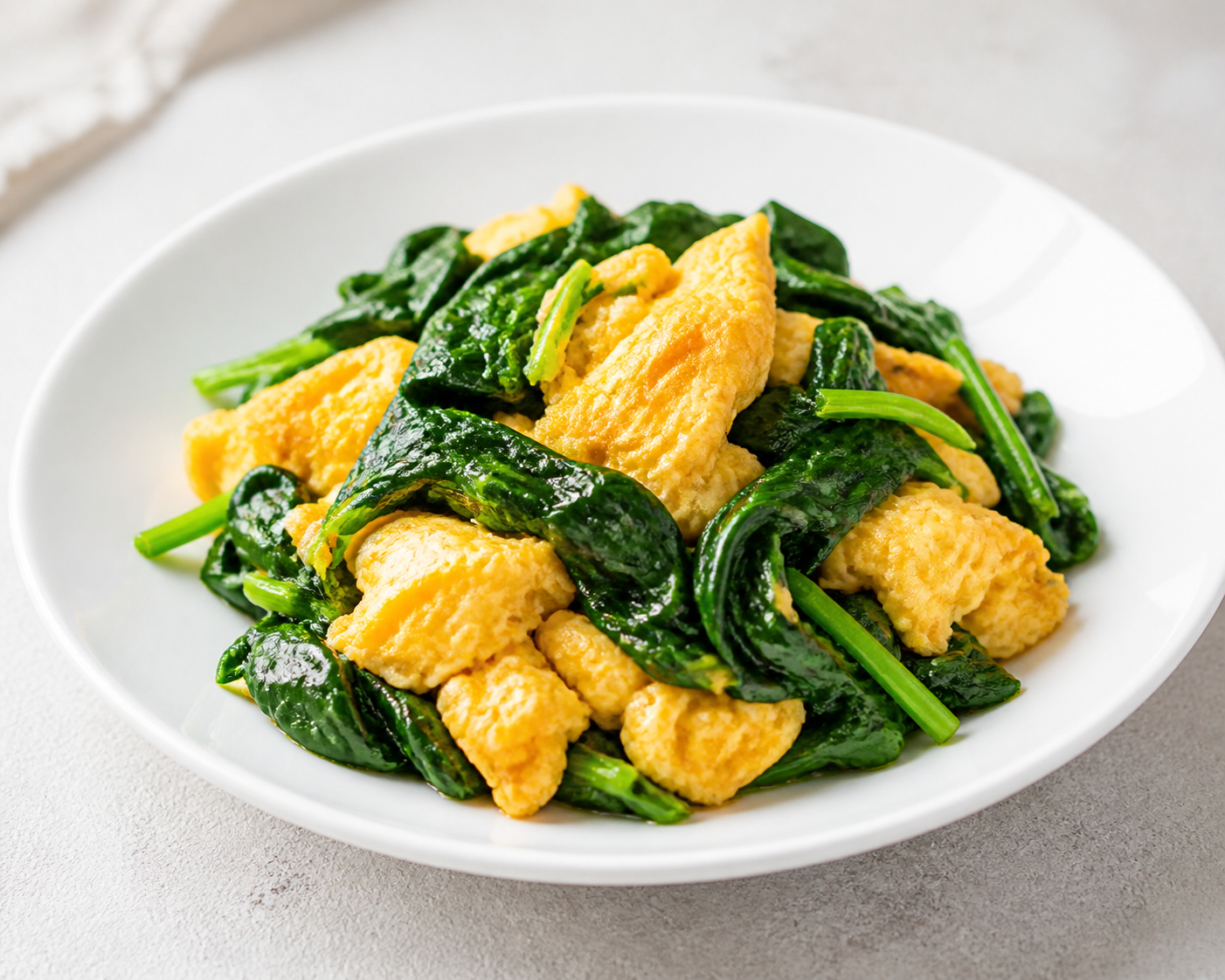 Stir-Fried Spinach with Eggs
